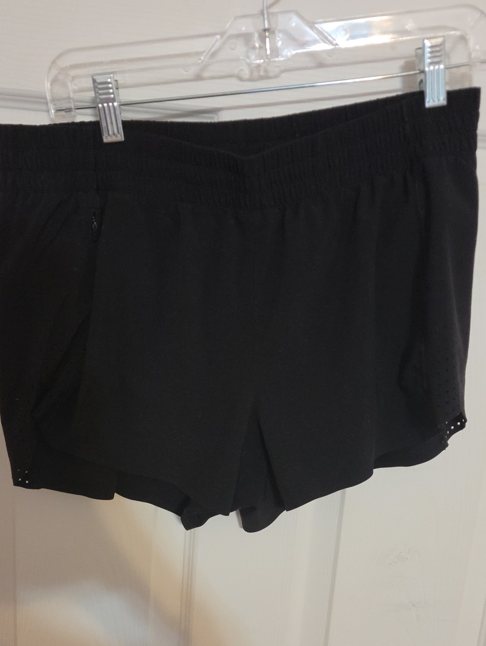 Athleta Black Women's Athletic Hustle 3" Shorts with Perforated Side Panels